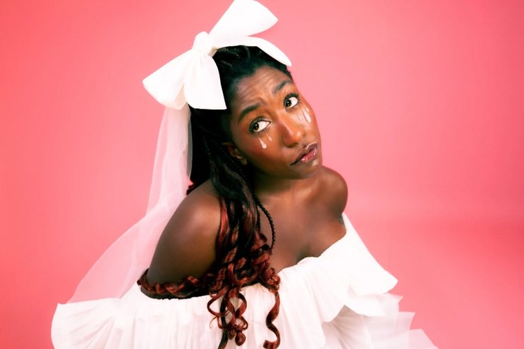3 COMEDIANS TO WATCH - WITH THE 'FUNNY WOMEN' STAMP OF APPROVAL!